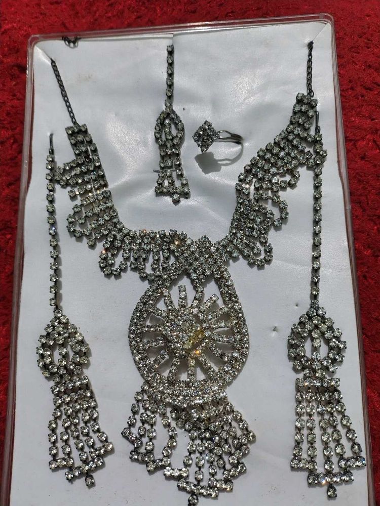 Jewellery Set 8