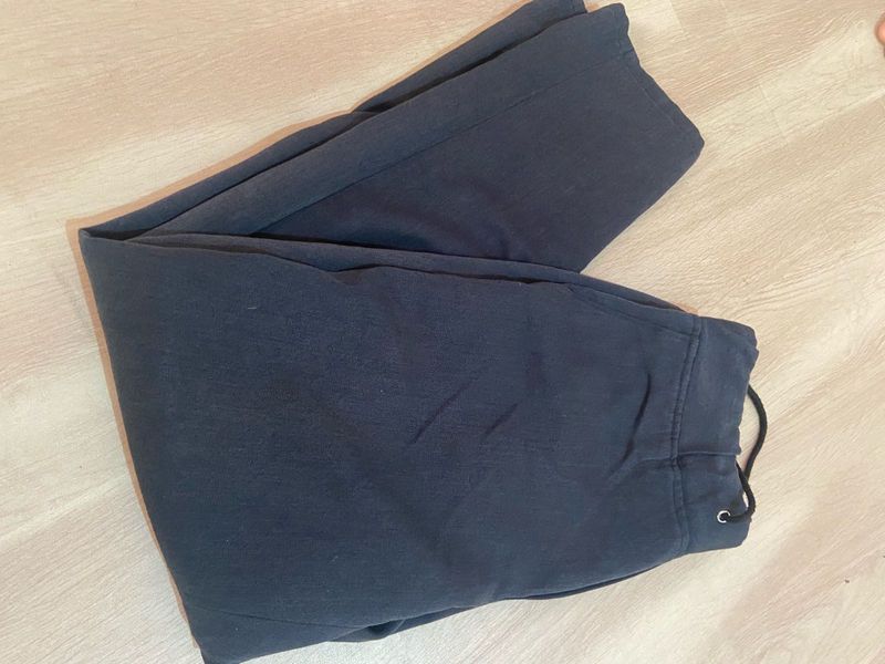 charcoal grey trouser