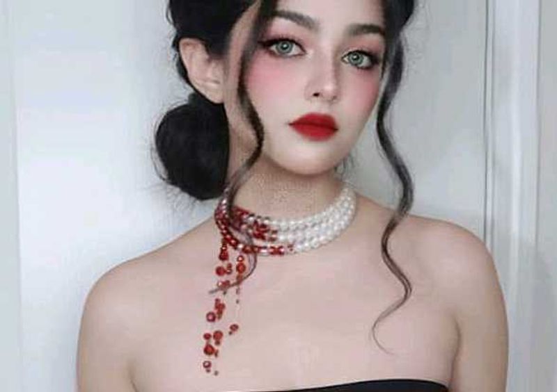 Gothic Bloody Pearl Necklace For Women ♥️