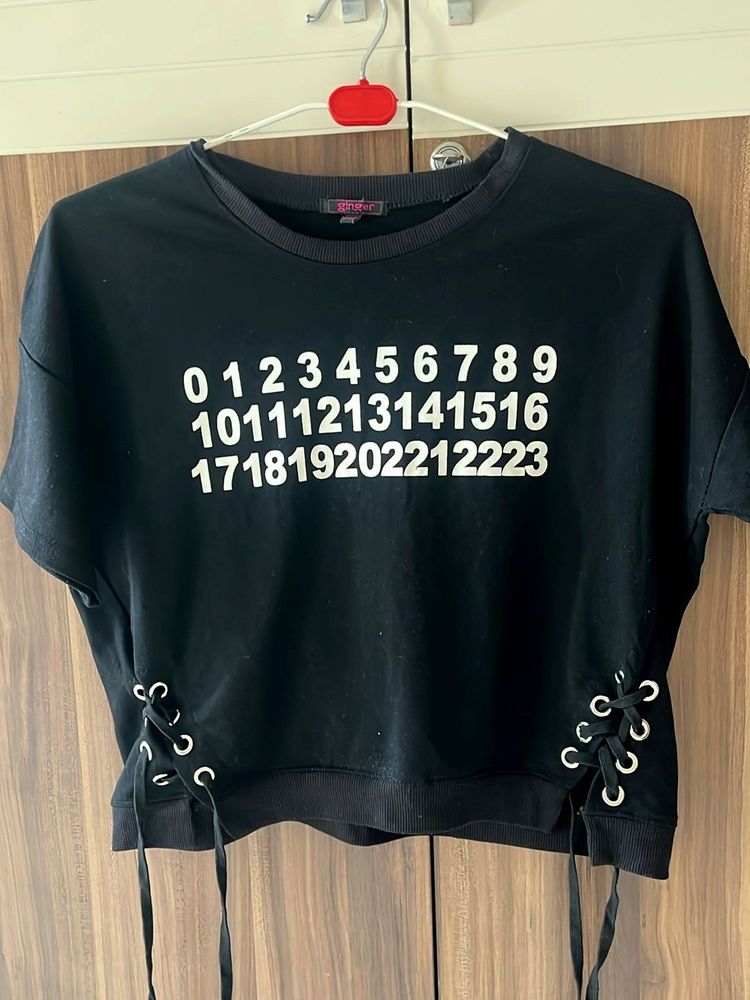Black Graphic Print Crop Tee