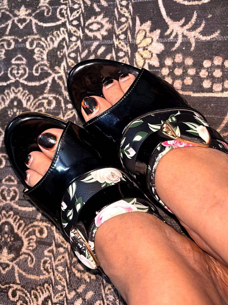 Floral Black Flats