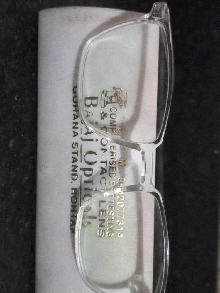 Clear Frame Glasses And 3d Glass