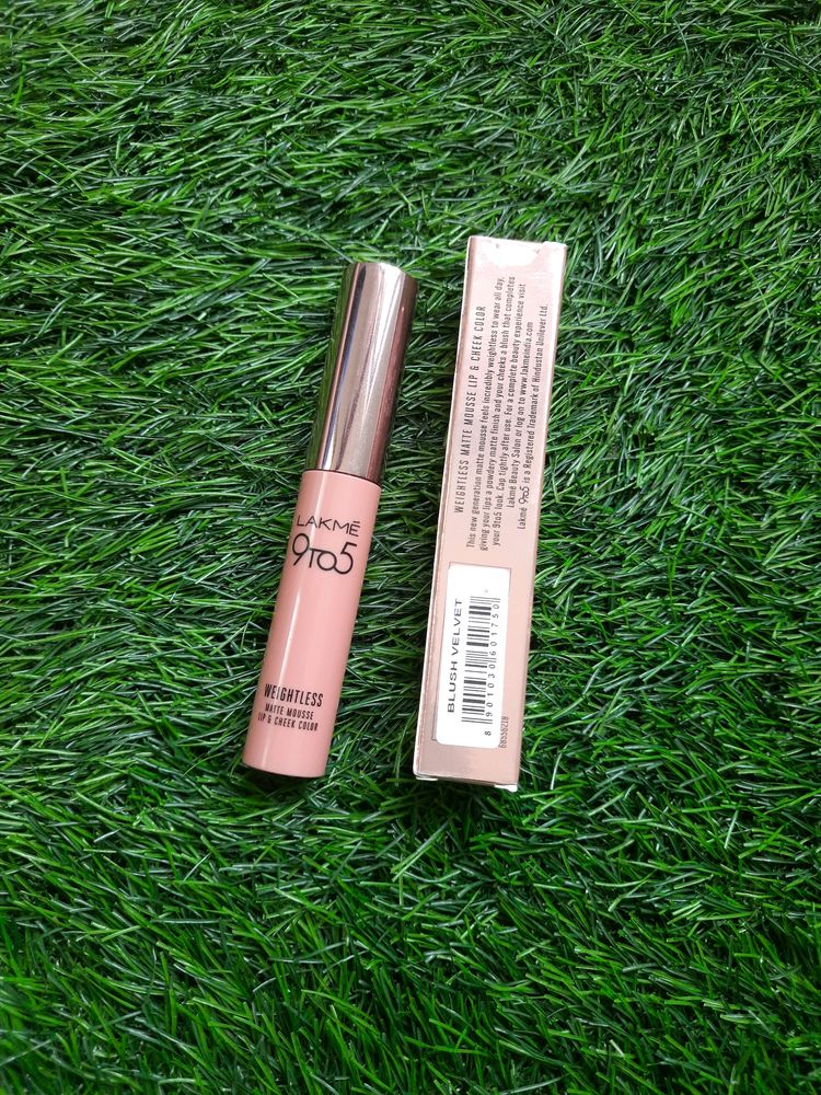 LAKME 9 to 5 Lipstick 👄 Blush Velvet