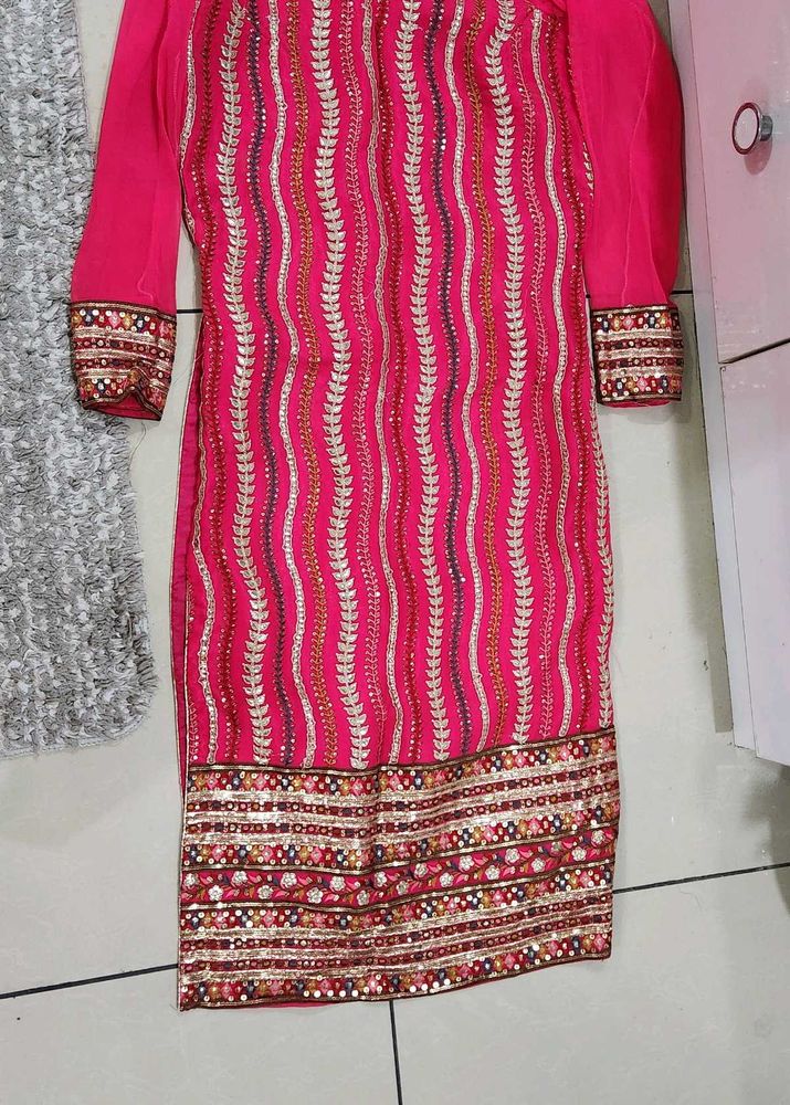 Beautiful Heavy Kurti