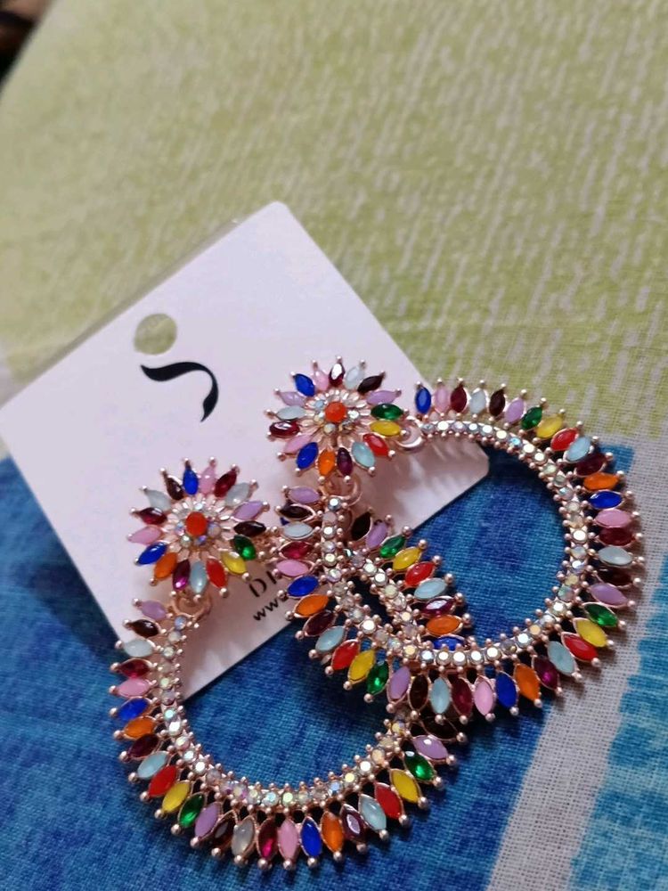 One Model And Multiple Colour Earrings