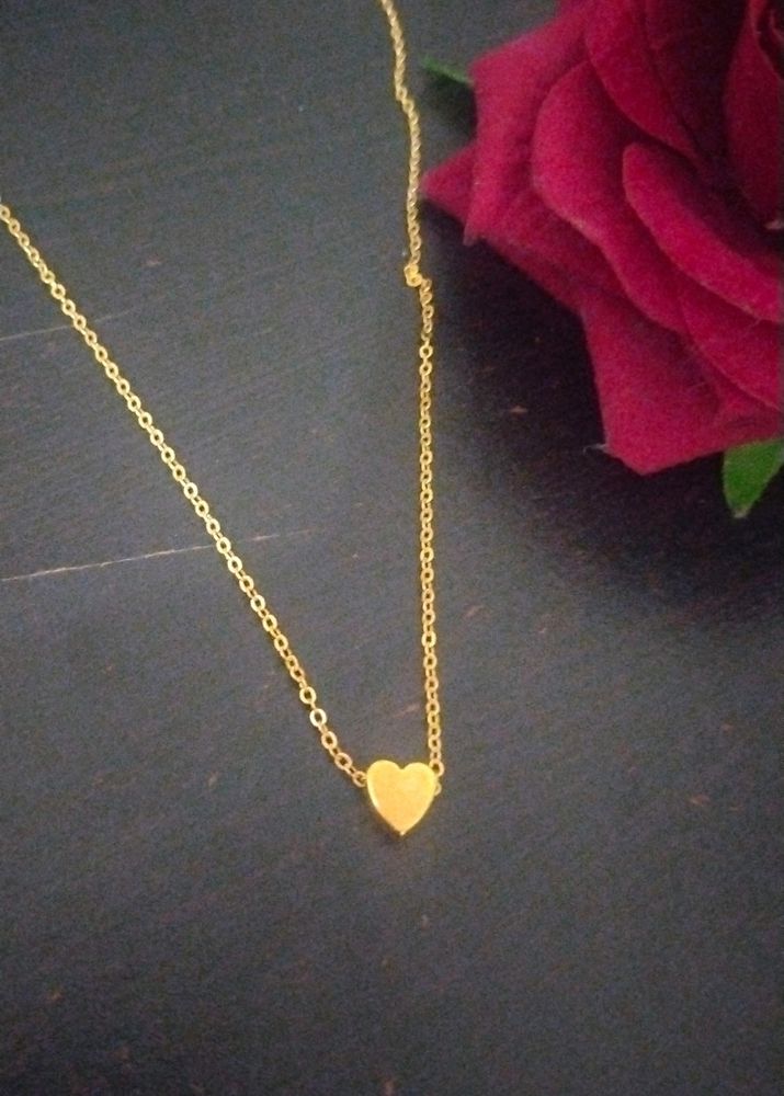 Aesthetic Minimal Thin Artificial Gold Heart Chain