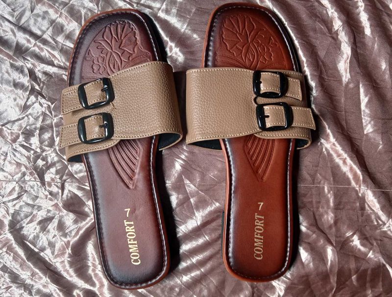 Leather Comfortable Beige Buckle Slides - Size 7