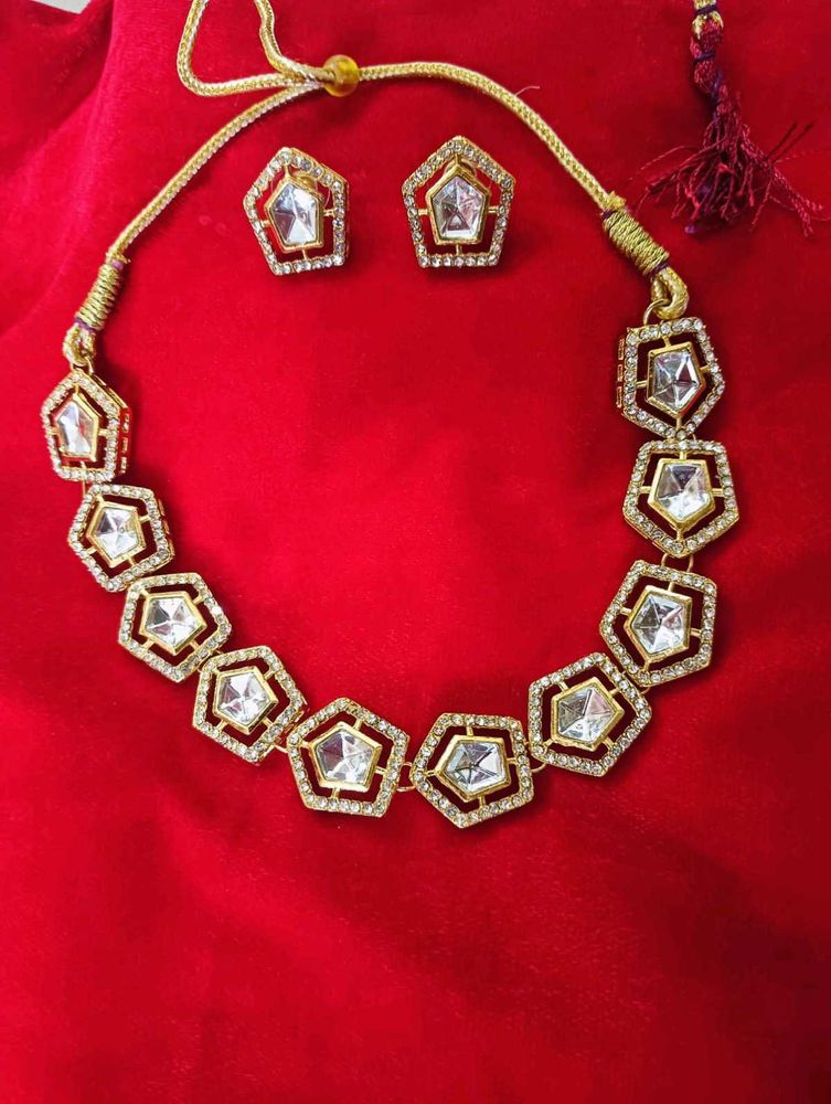 Elegant Gold &amp; Crystal Geometric Necklace Set