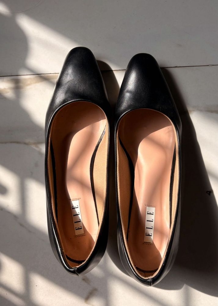 Elle Black Ballet Flats