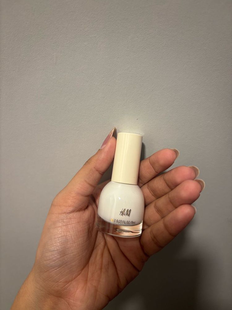 H&amp;M White Nail Polish