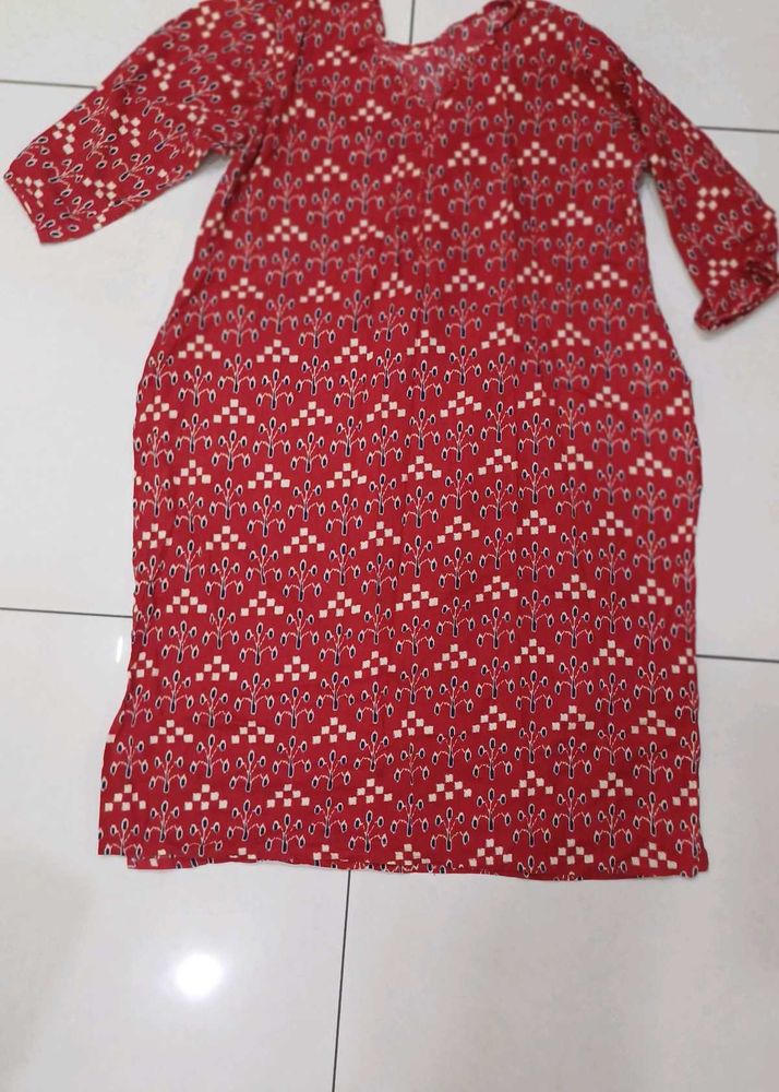 Knee Length Straight Red Kurta for Women