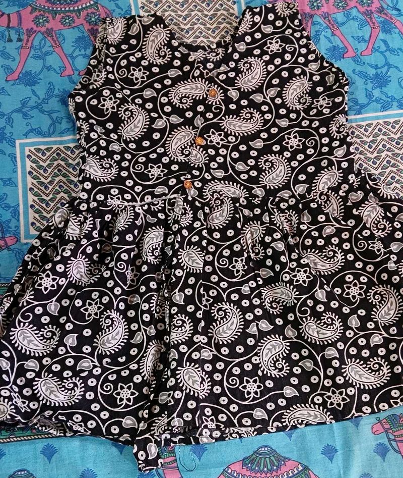 Cute Paisley Print Short Kurti ⚠️