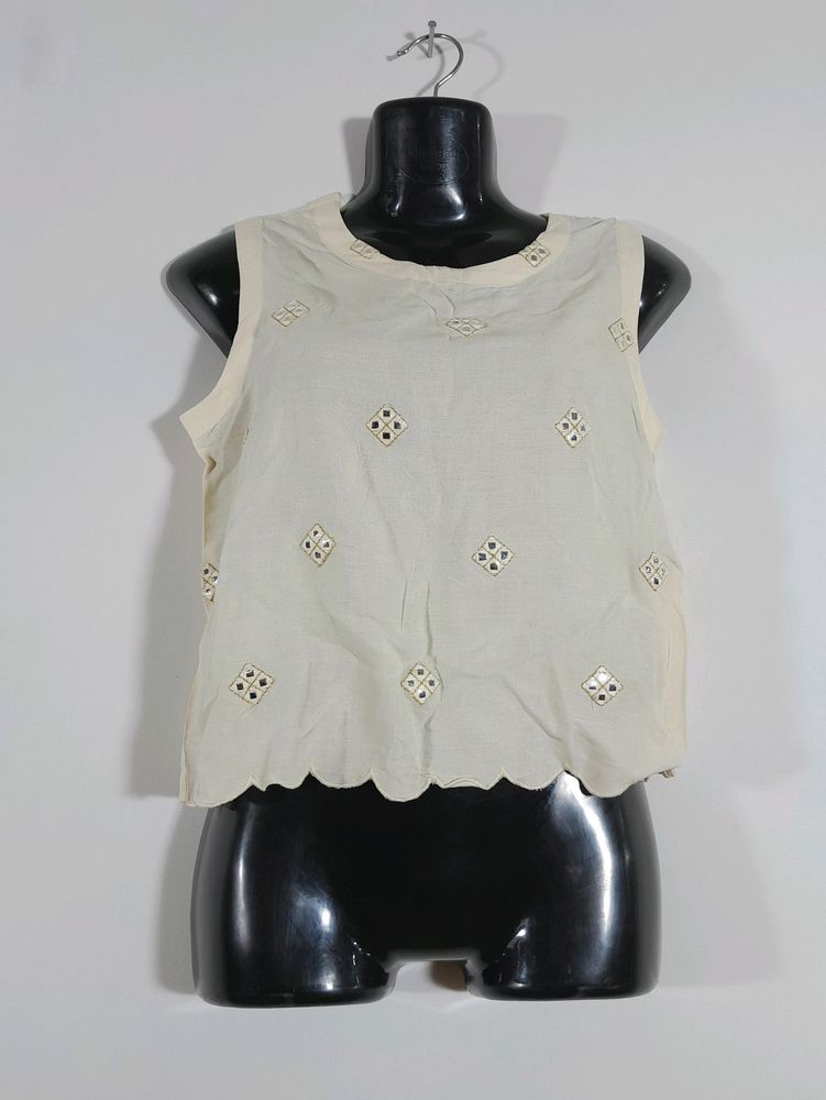 Cream Tops (Women&#39;s)