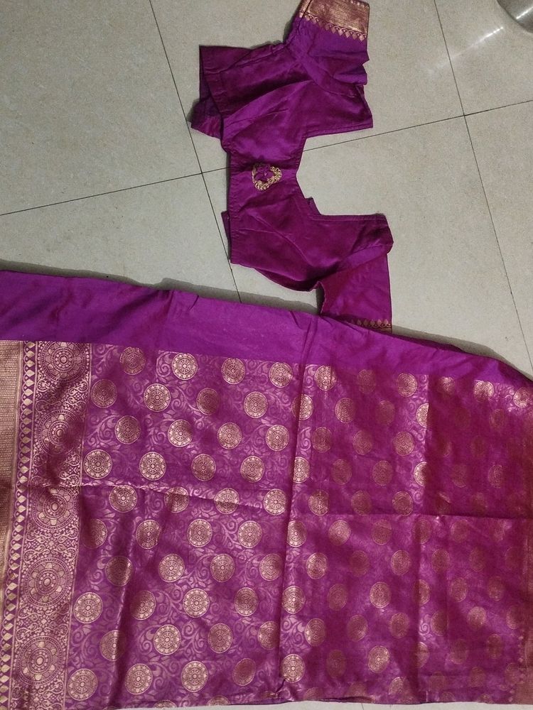 Last PriceWith Blouse Banarsi Sari Good👍