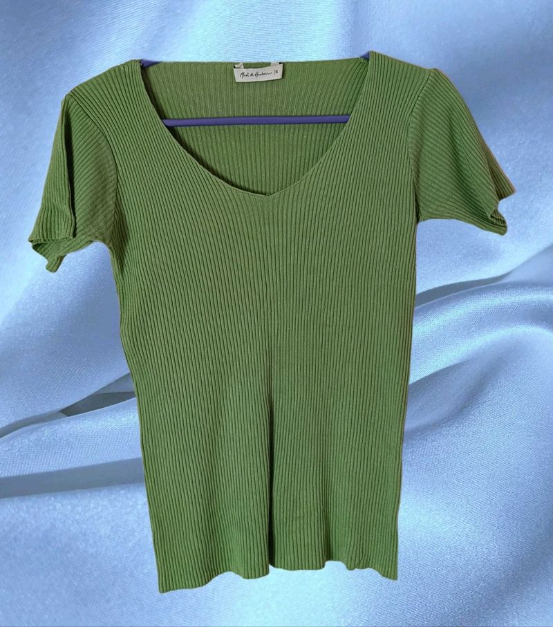 Pista Green Half Sleeve Stretchable Tshirt