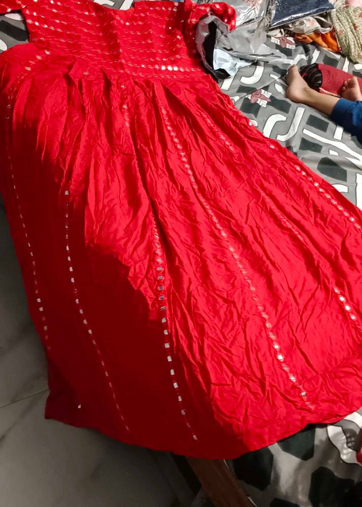 Unused Summer Friendly Gown