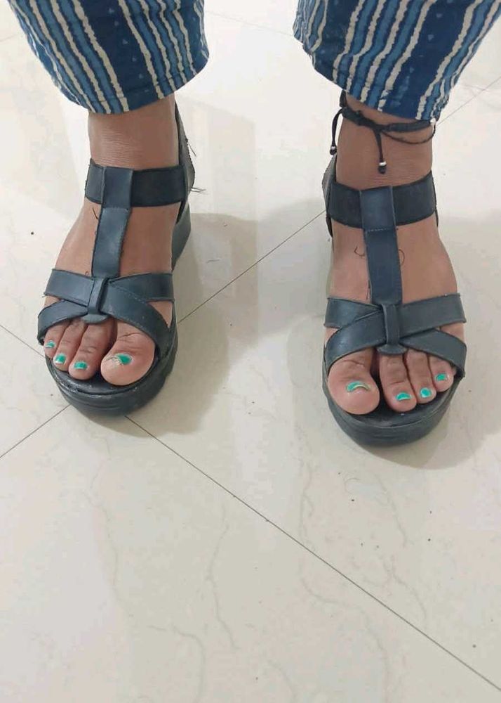 Box Heel Wedges