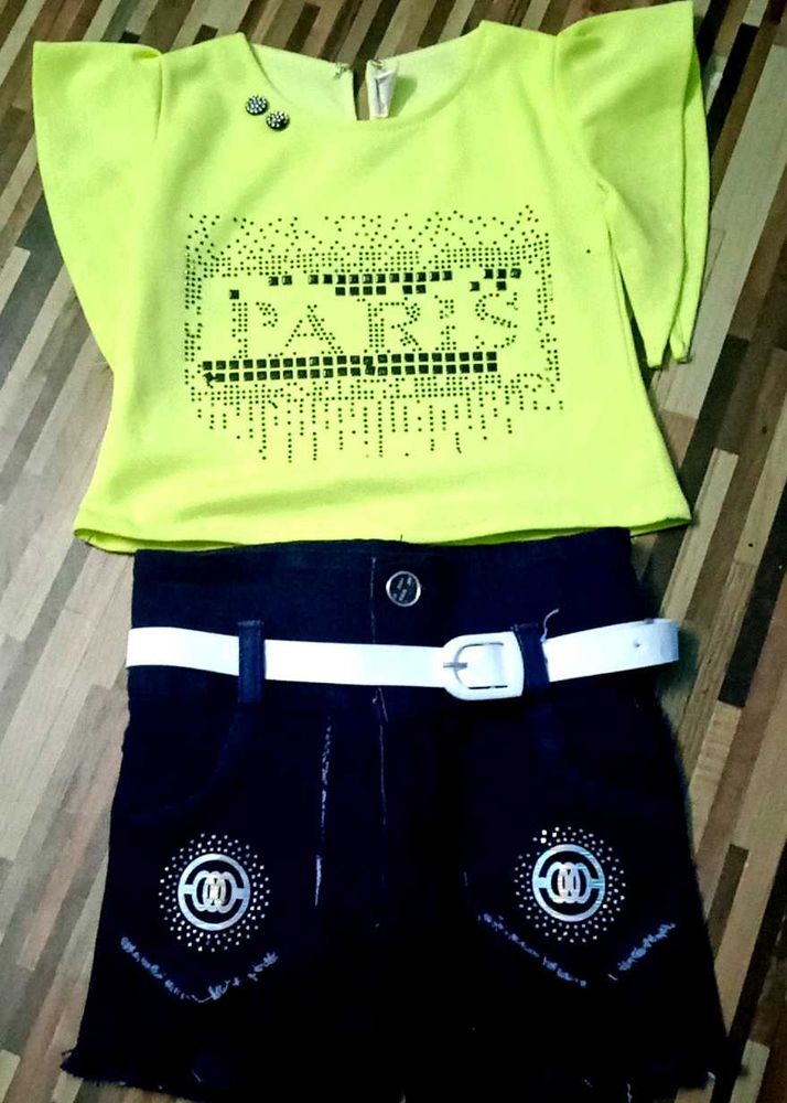 Cute Girls&#39; Top &amp; Skirt Set