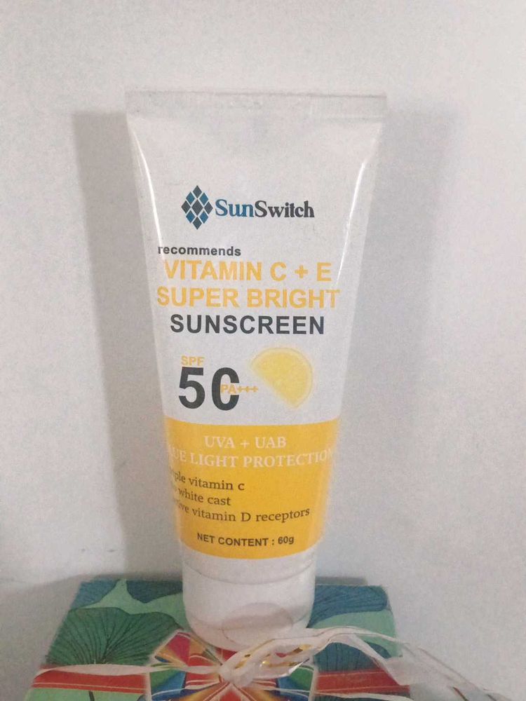 Sunswitch Vitamin C + E Super Bright Sunscreen
