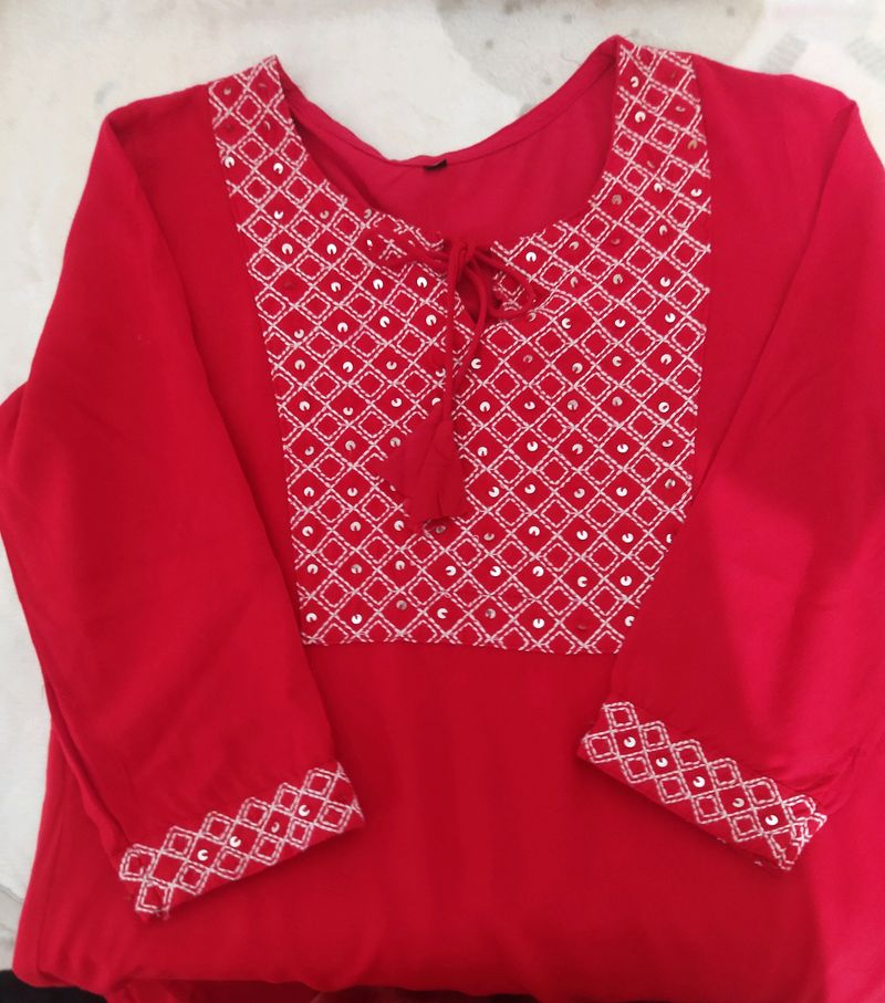 Red Kurti