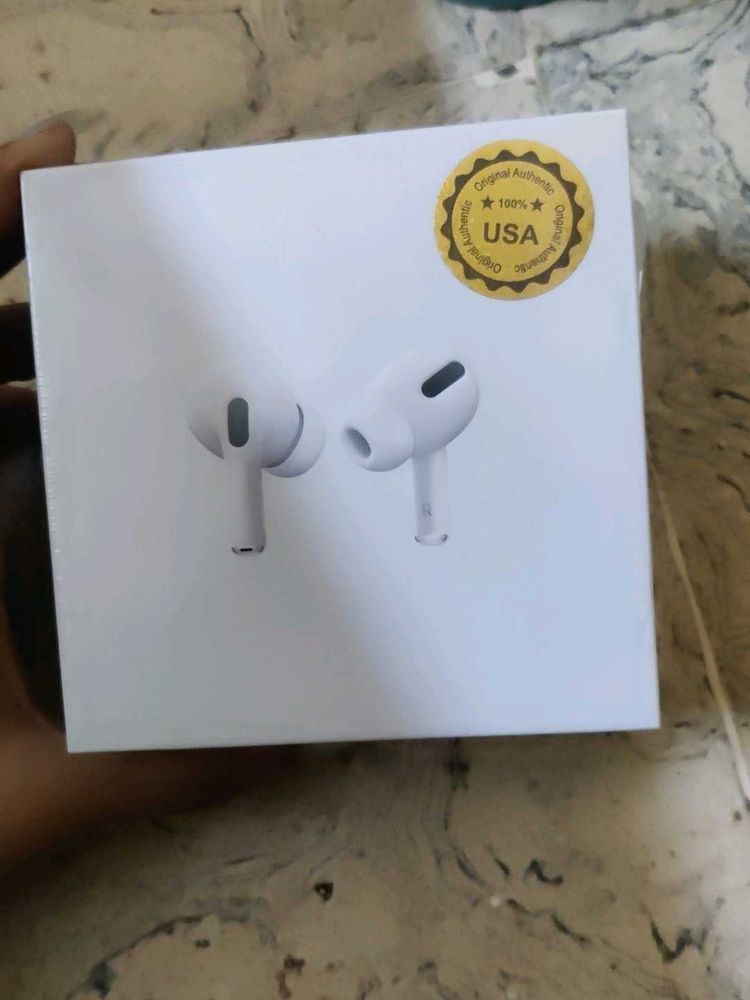Airpods Pro With Wireless Charging Case