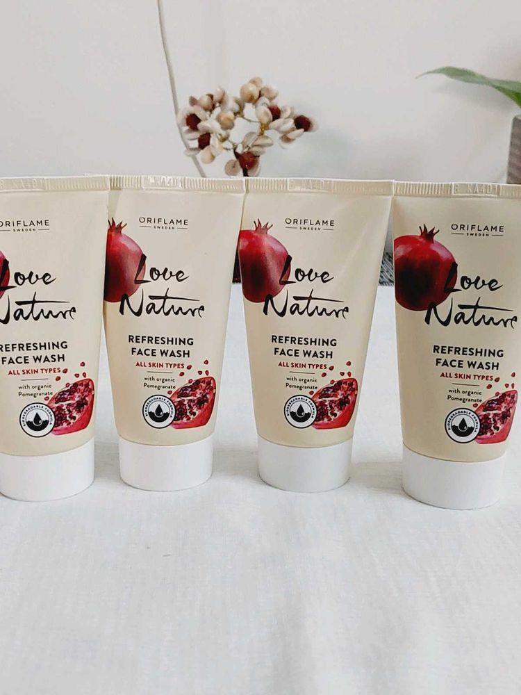 Oriflame Refreshing Face Wash