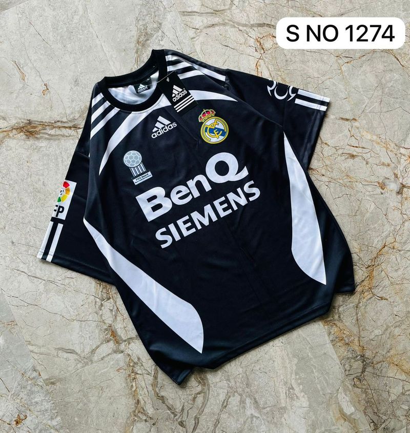 Adidas Tshirt