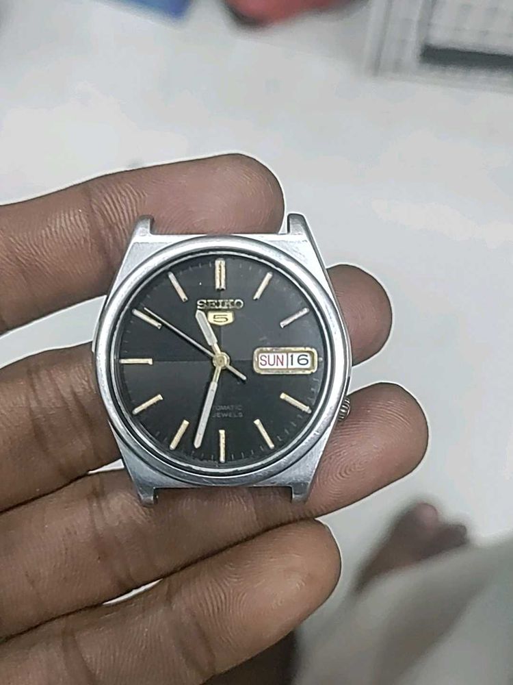 Vintage Seiko 5 Automatic Watch