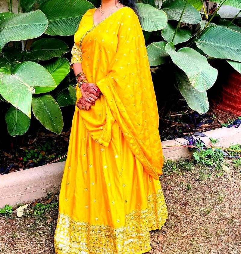 Haldi Lahenga ❤️❤️