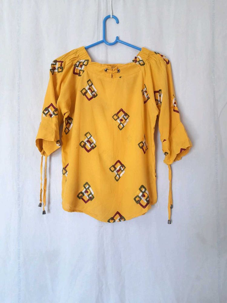 Casual Mustard Yellow Top