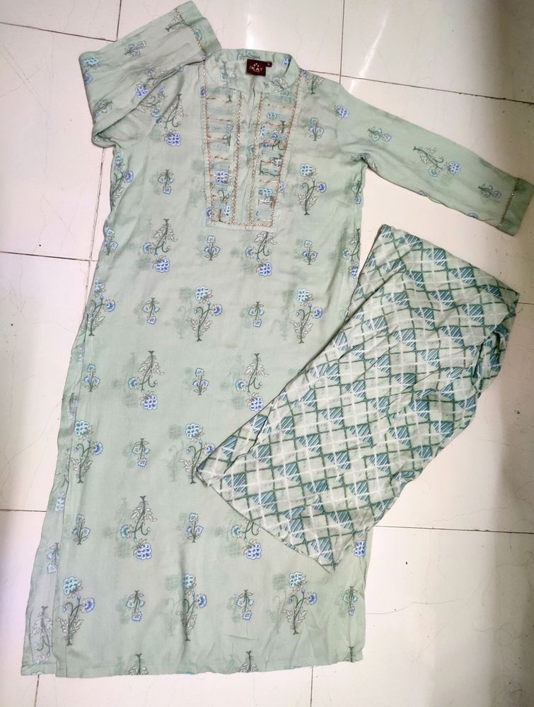 Elegant Kurta Set From IKAT