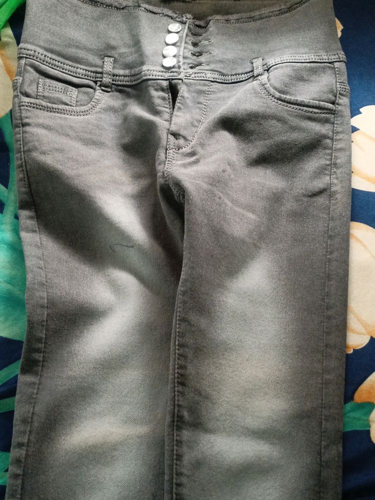 High Waist Jeans With Rough Size 30