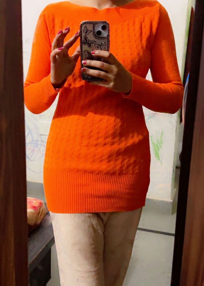 Warm acrylic top