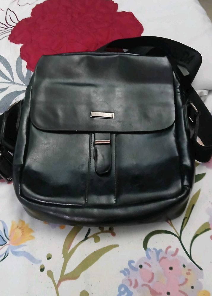 Stylish Black Crossbody Bag