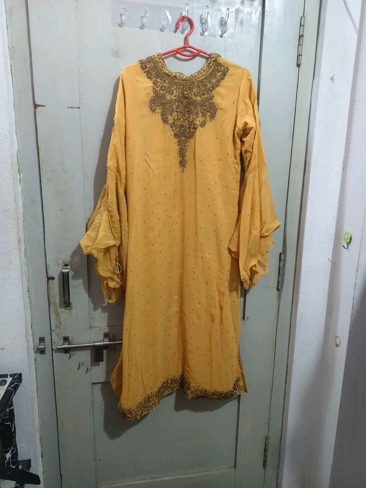 Long Koti Suit With Beautiful Selvees