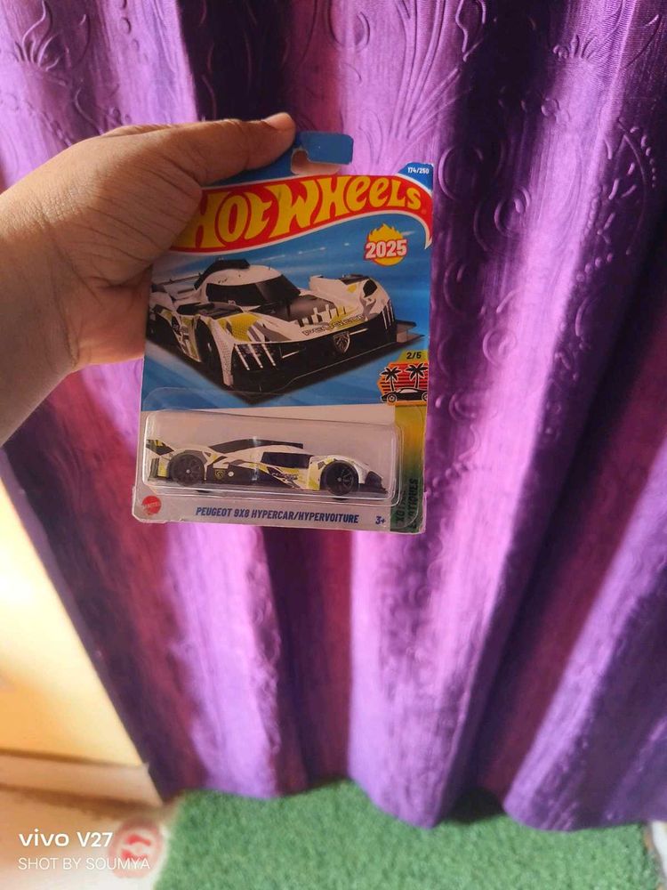 Hot Wheels Peugeot 9X8 Hypercar
