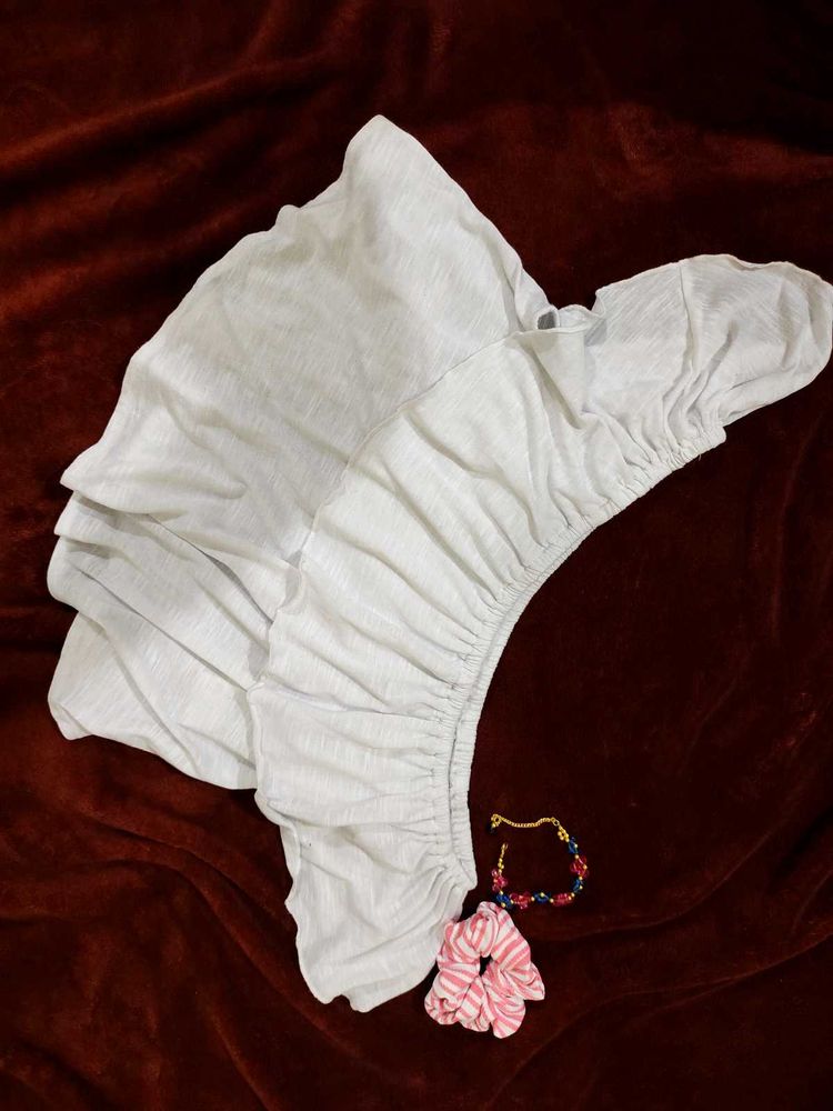 🎀Off Shoulder Crop Top