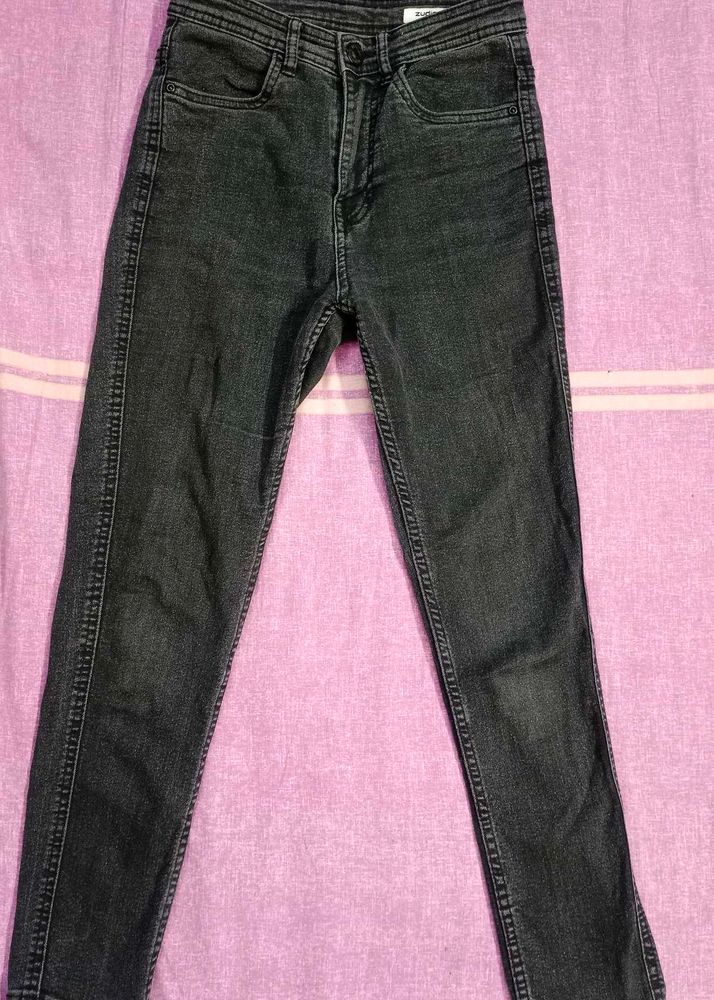 Skinny Jeans - Black Washed Denim