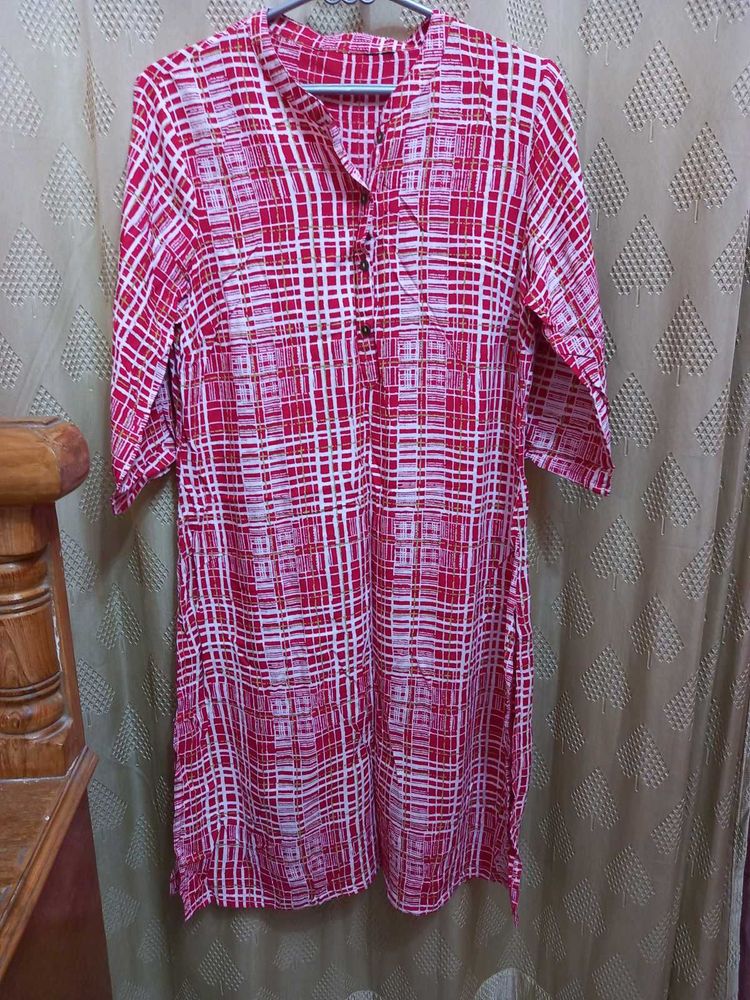 Checked Printed Knee Length Kurta