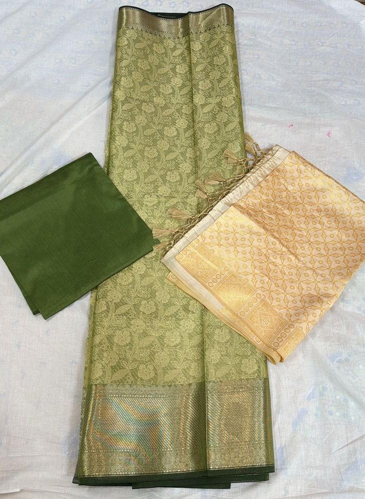 Banarasi 3- Piece Suit Set