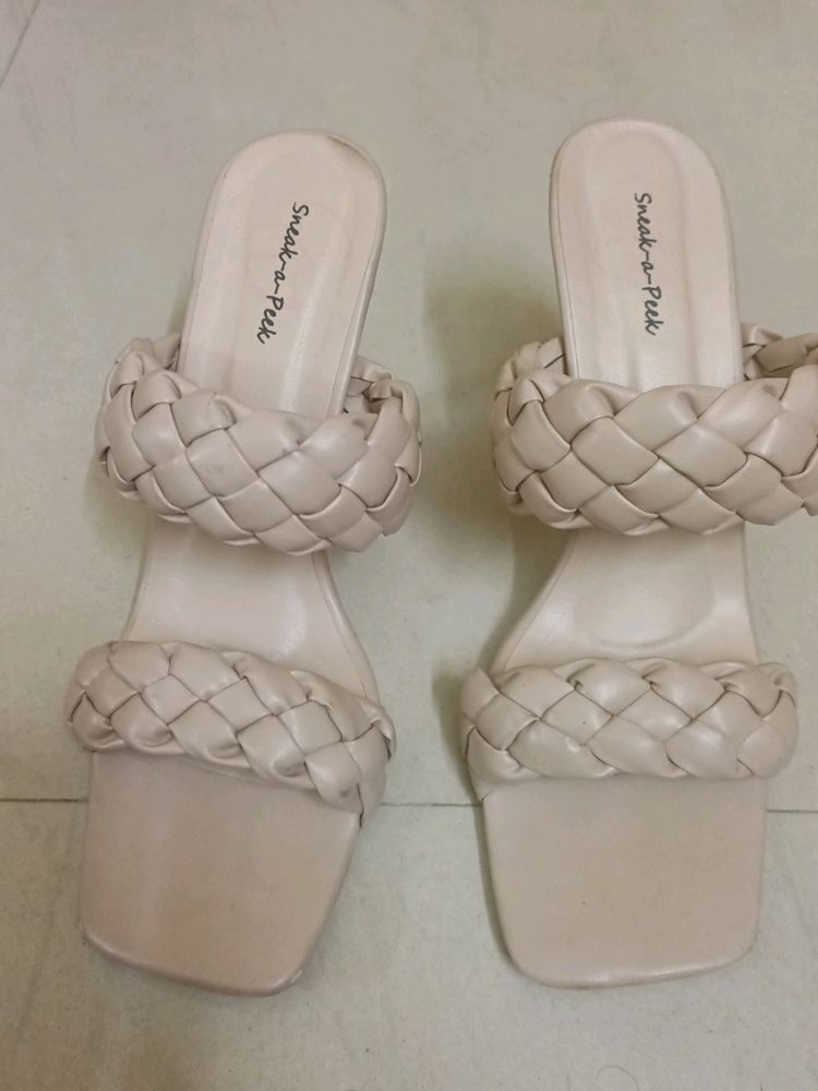 New Unused Branded High Hill