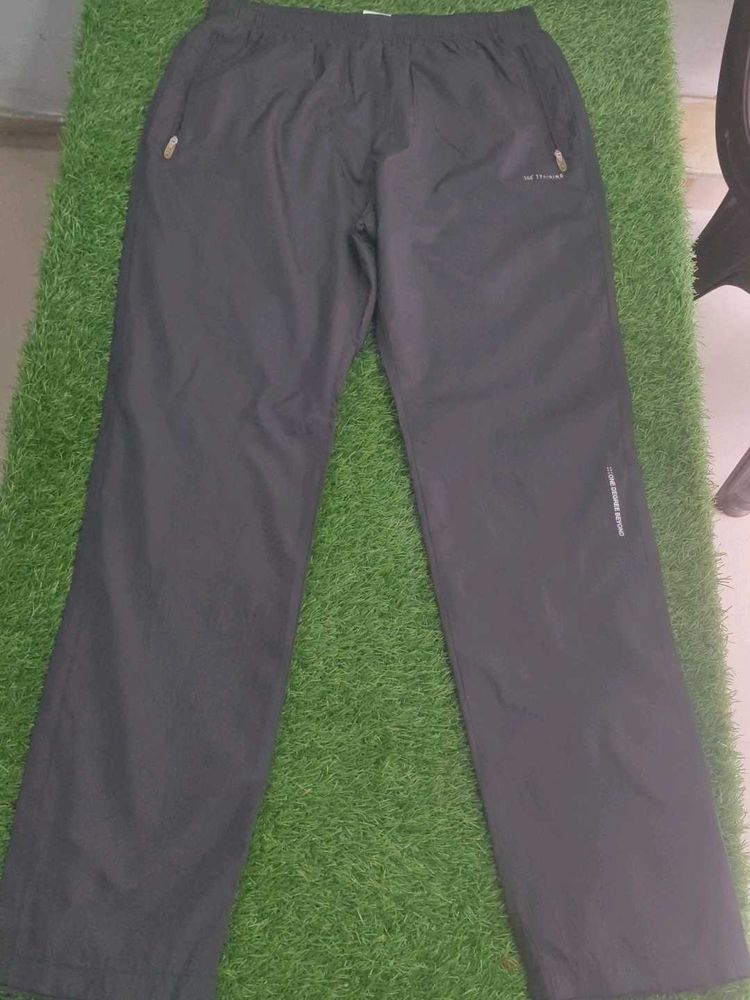 VT Trigger Track Pants