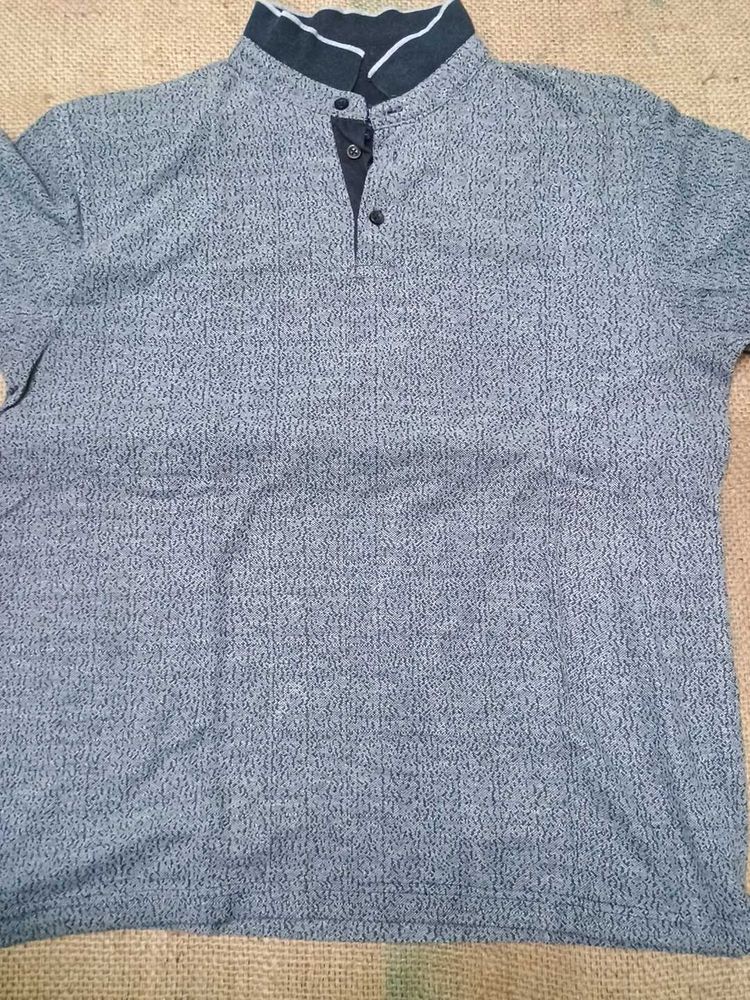 Patterned Grey Polo Shirt