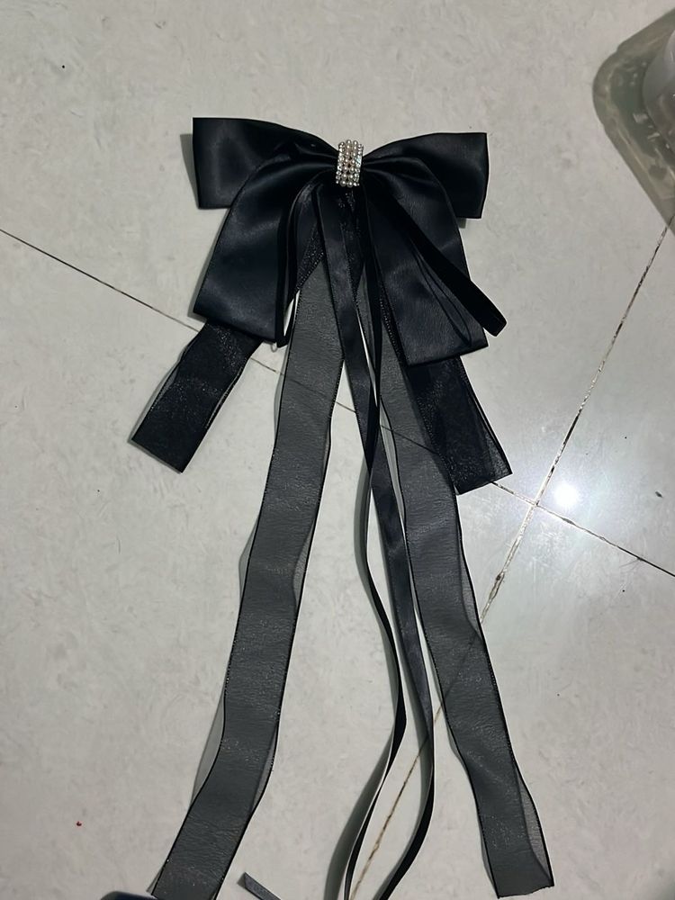 Black Bow Hair Clip
