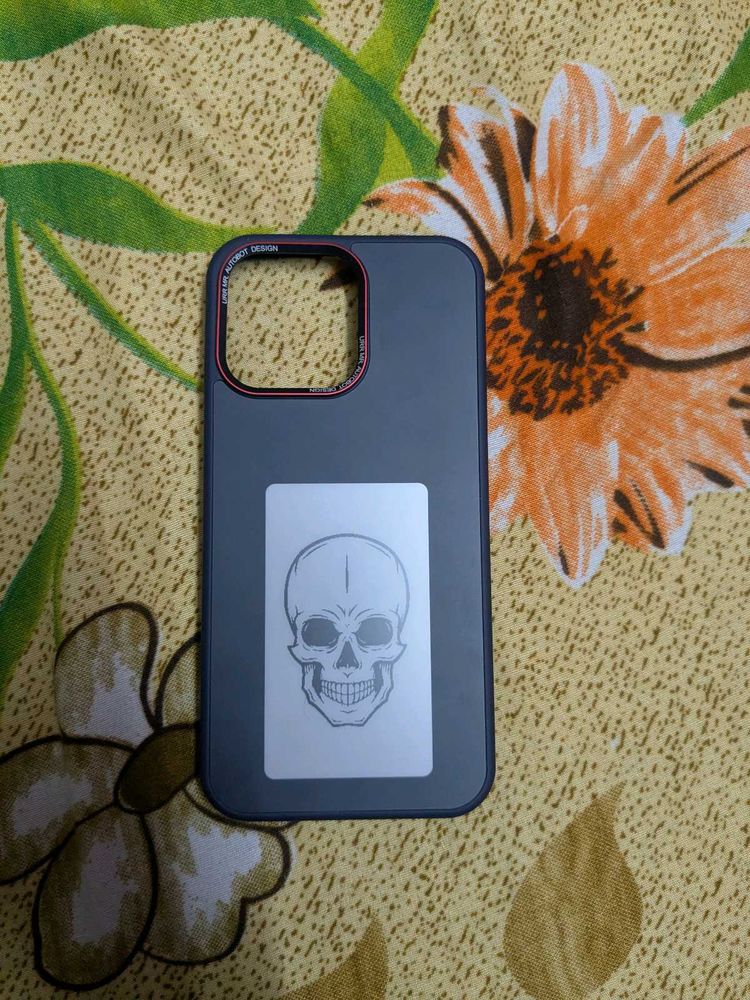 iphone 15 pro Max Skull case