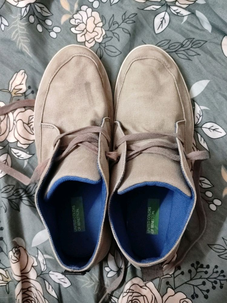 CANVAS Shoes By UCB.