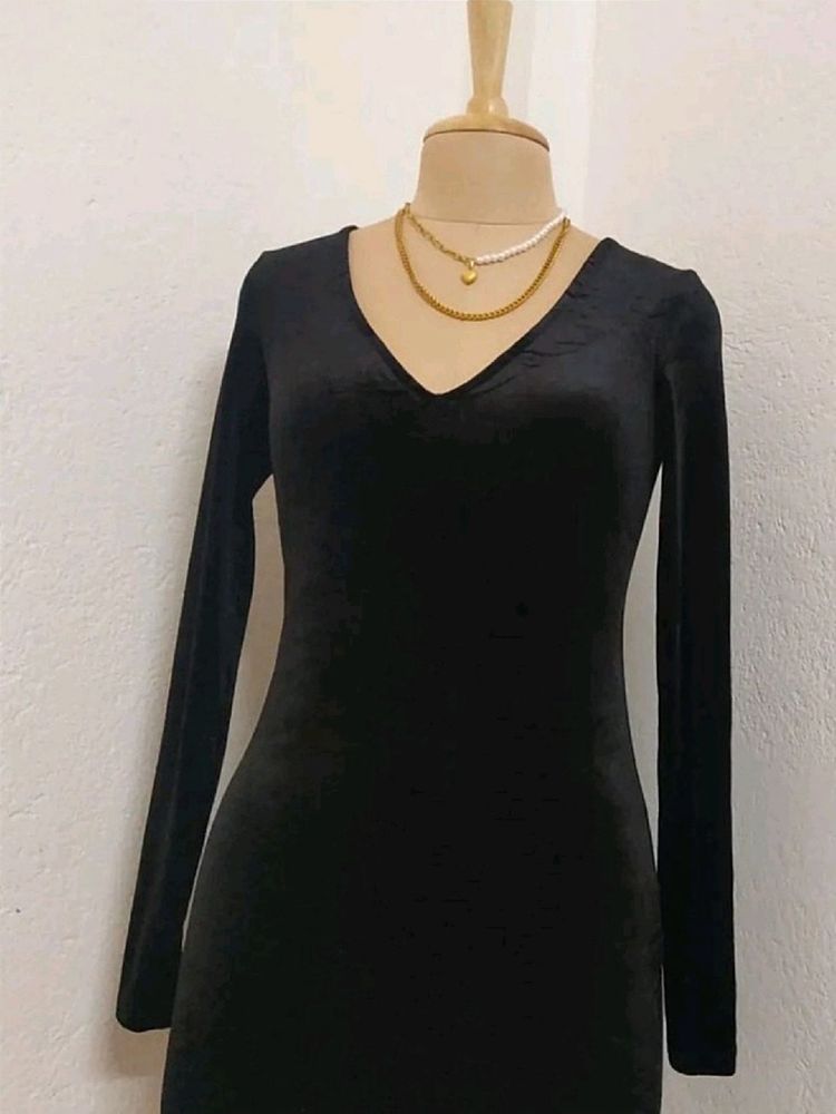 Forever 21 Velvet Dress