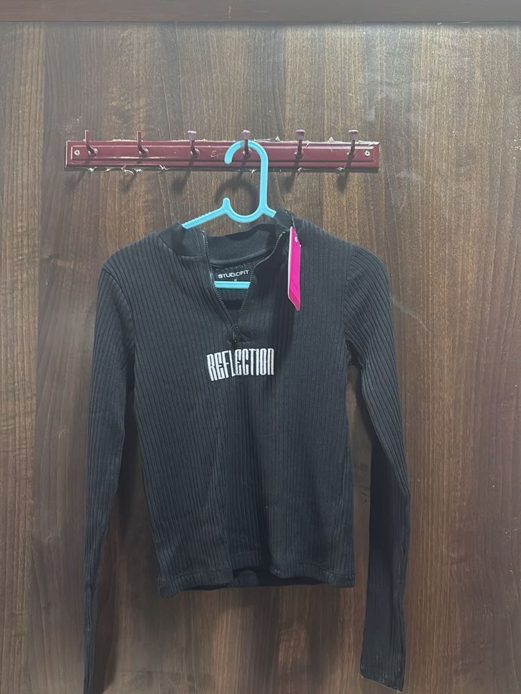 Black Ribbed &#34;REFLECTION&#34; Quarter-Zip Top | S🖤