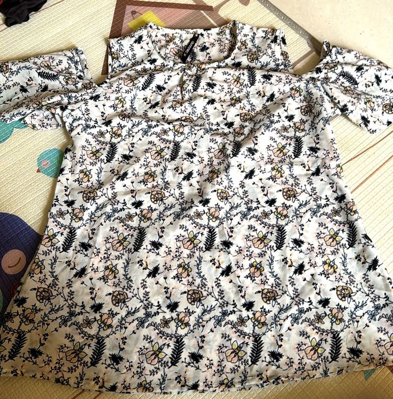 Floral Cold Shoulder Top