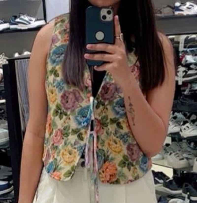 Floral Print Tie-Front Vest